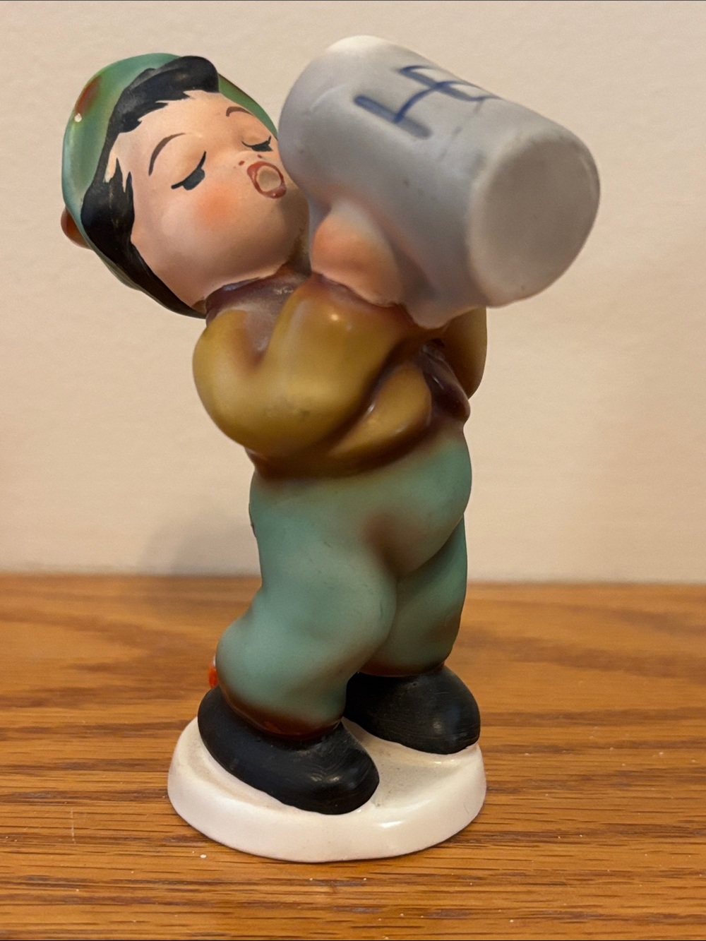 Vintage Cortendorf Figurine